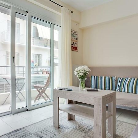 Melina'S Apartment By The Tube Atenas Exterior foto